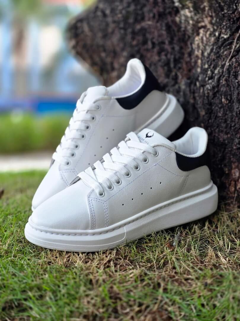 Sneakers Avero - Branco Com Preto